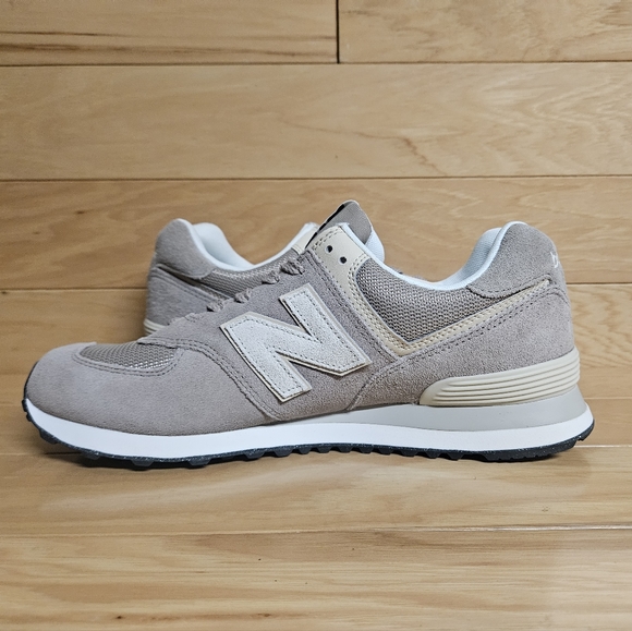 New Balance 574 Legacy Classics Mens Causal Shoe Sneaker U574W02 - Picture 8 of 11